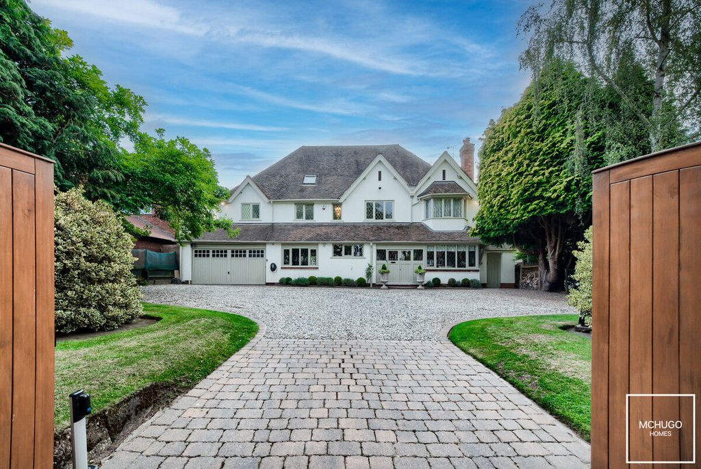 5 bed detached house for saleLordswood Road, Harborne, Birmingham B17