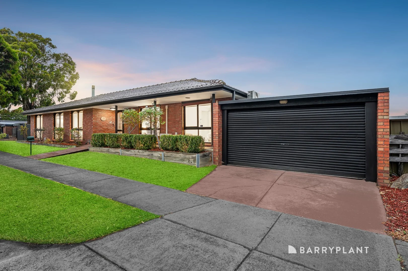 2 Taunton Crescent, Scoresby VIC 3179