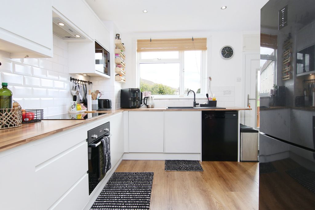 Additional image 6 of 3 bed flat for sale6 Park Avenue, Loanhead EH20