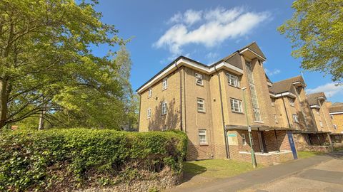 Denmark Gardens, Carshalton, Surrey SM5