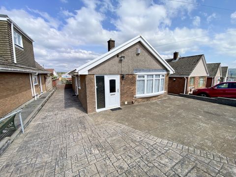 Heol Rhosyn, Morriston, Swansea, City And County Of Swansea. SA6