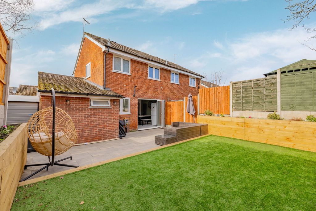 Additional image 27 of 4 bed semi-detached house for saleBarsham Drive, Brierley Hill DY5