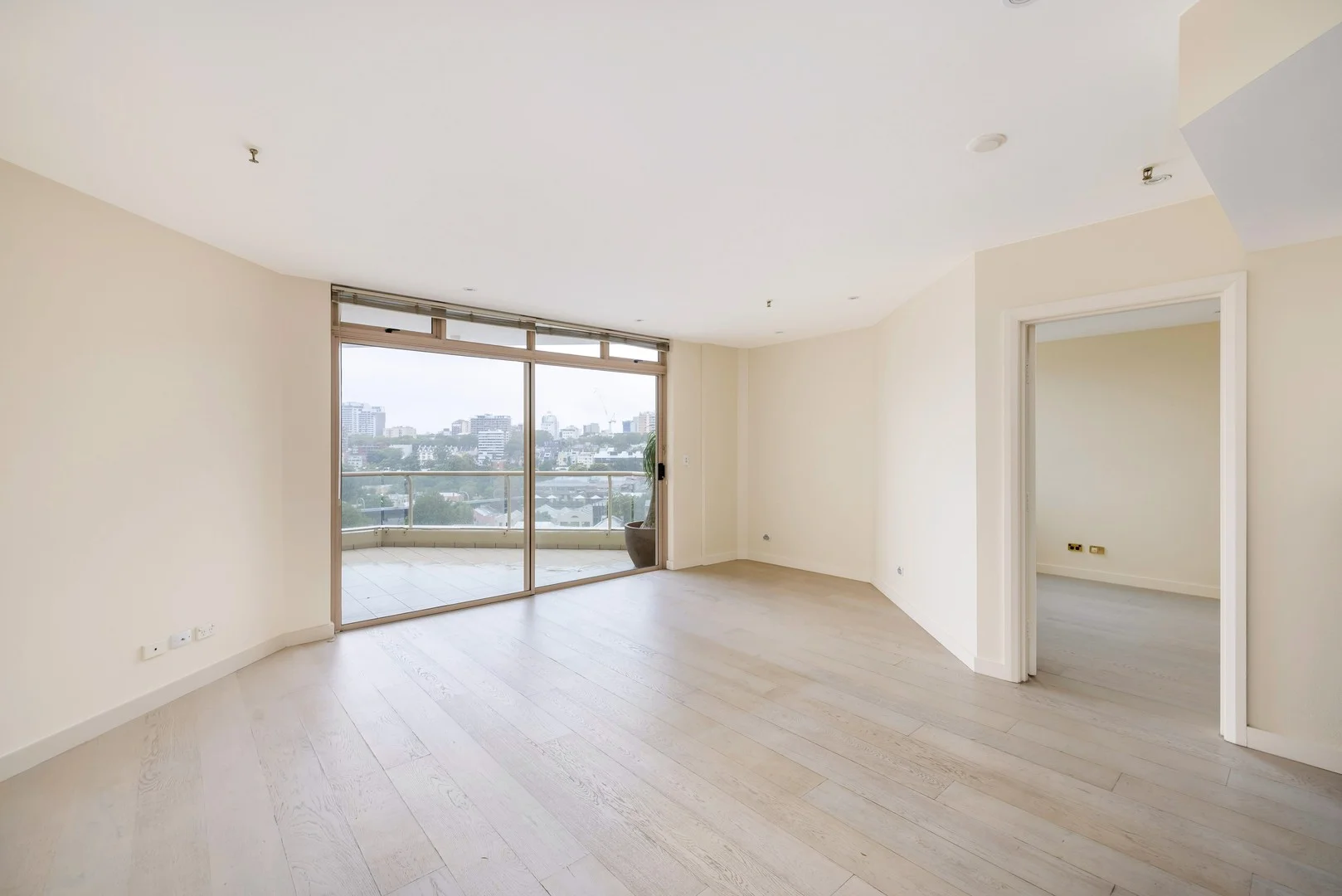 1112/63 Crown Street, Woolloomooloo NSW 2011