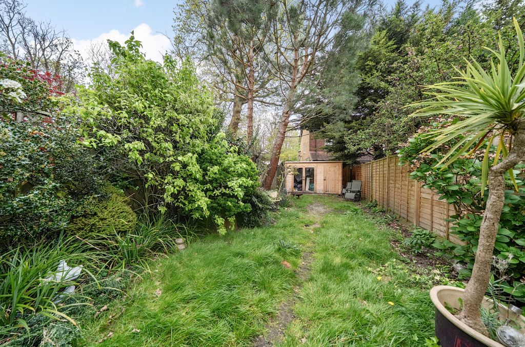 Additional image 4 of 2 bed terraced house for salePlaistow Grove, Bromley BR1
