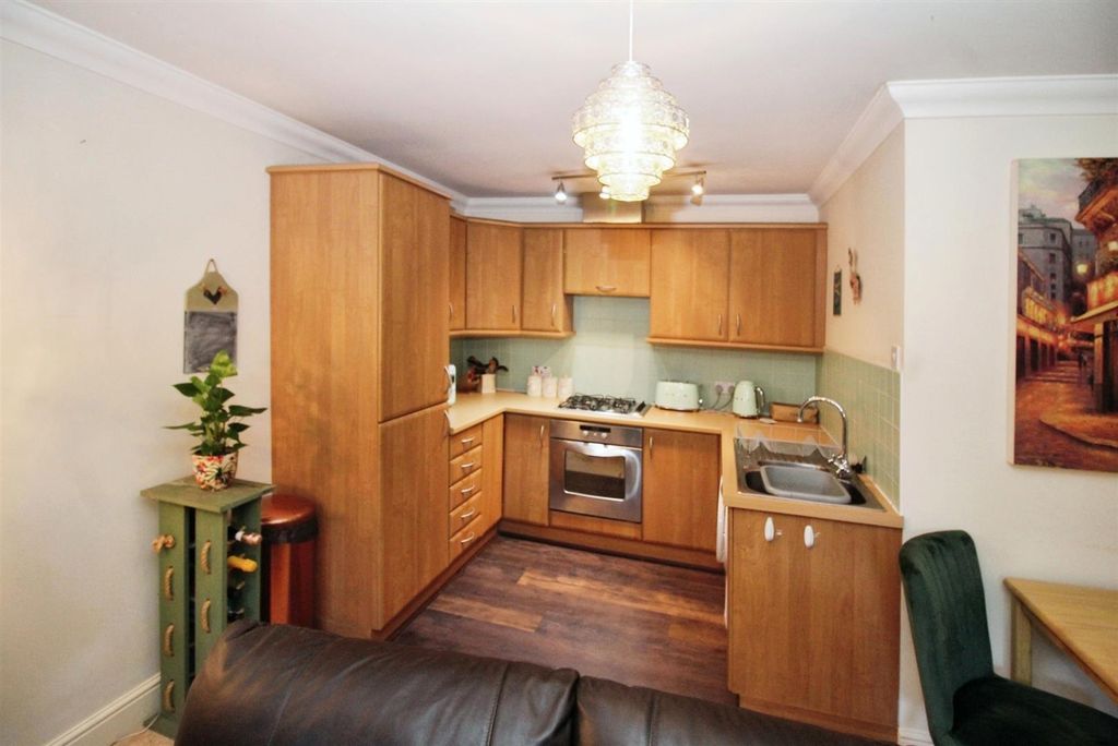 Additional image 7 of 2 bed flat for saleThe Strone, Apperley Bridge, Bradford BD10