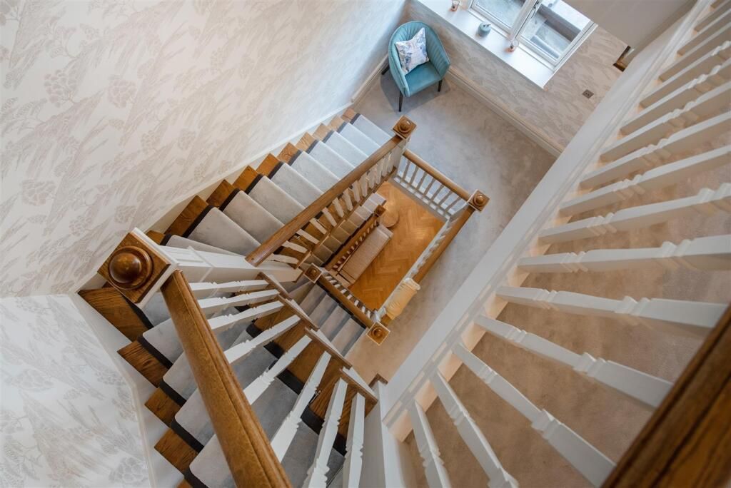 Additional image 17 of 5 bed terraced house for saleDrift Road, Winkfield, Windsor SL4
