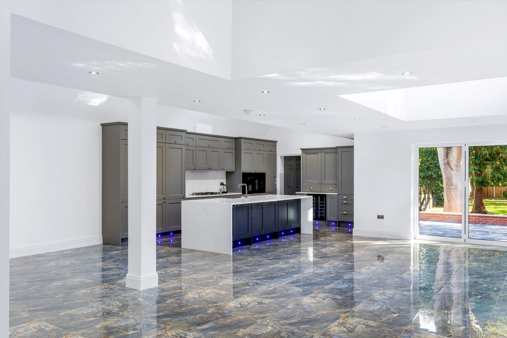 Additional image 6 of 7 bed detached house for saleRussell Road, Moseley, Birmingham B13