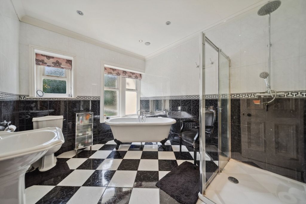 Additional image 14 of 6 bed detached house for saleLeeds Road, Idle, Bradford, West Yorkshire BD10