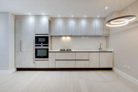Fitzjohns Avenue, Hampstead NW3