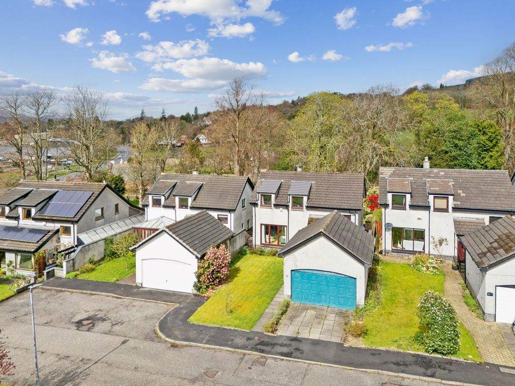 4 bed detached house for sale29 Dalmore Crescent, Helensburgh G84