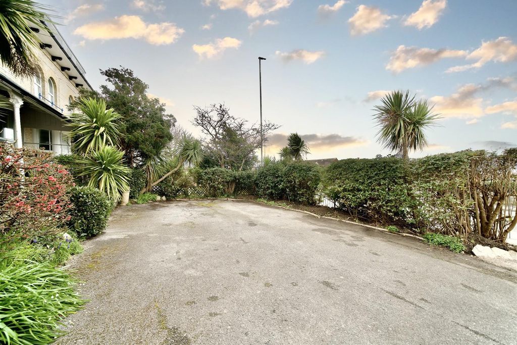 Additional image 7 of 2 bed flat for saleBuxton Road, Weymouth DT4