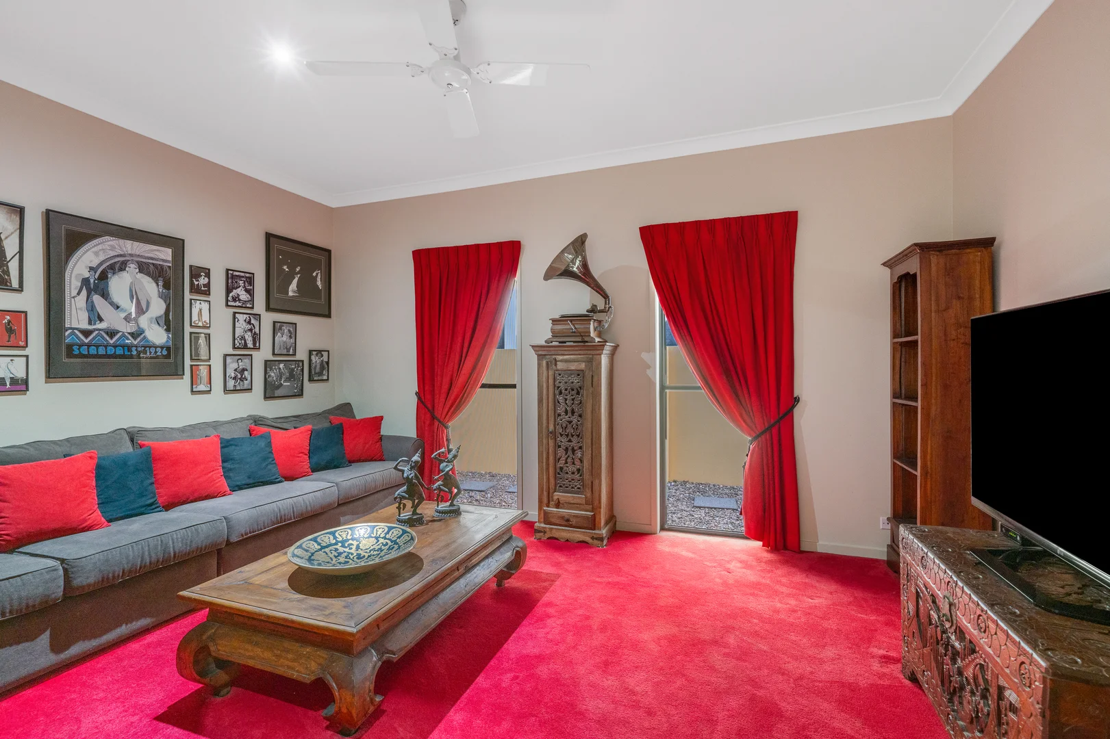Additional image 18 of 72 Sir Bruce Small Boulevard, Benowa Waters QLD 4217