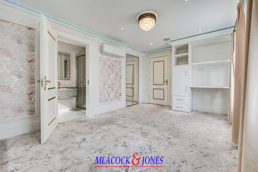 Additional image 25 of 6 bed detached house for saleHeronway, Hutton Mount, Brentwood CM13