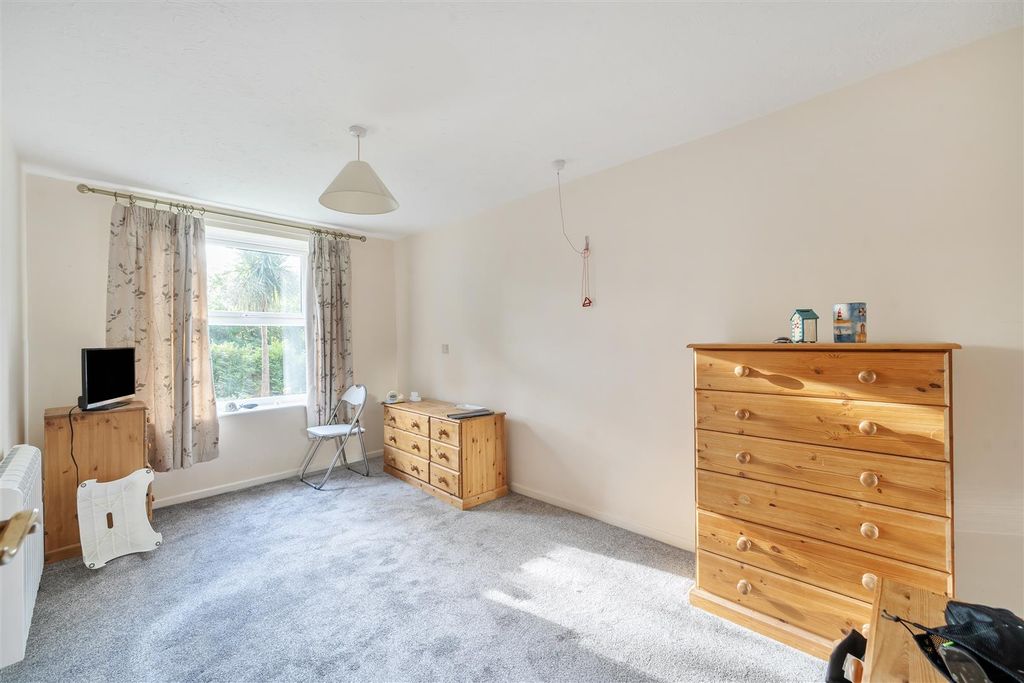 Additional image 4 of 2 bed flat for saleEast Street, Blandford Forum DT11