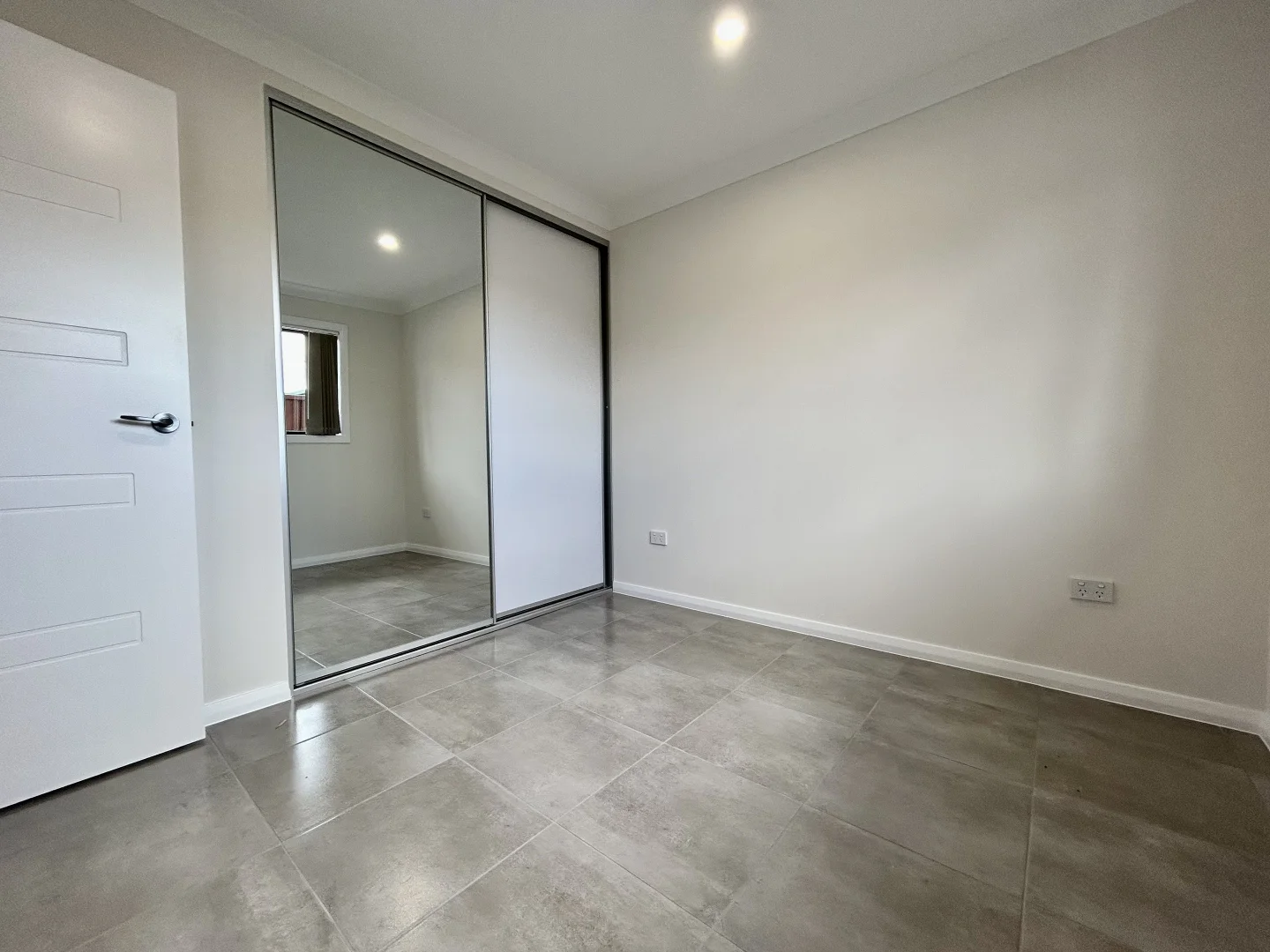 Additional image 5 of 60A Marquesa Crescent, Lethbridge Park NSW 2770