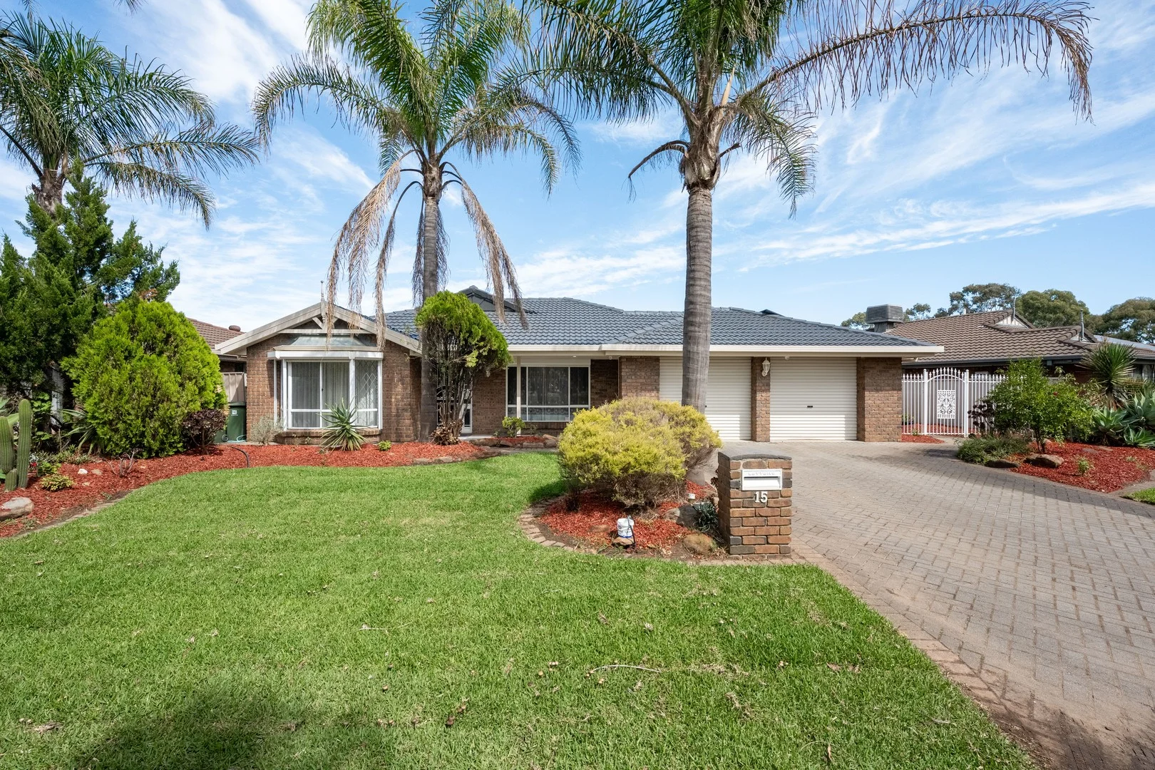 15 Mitchinson Grove, Pooraka SA 5095
