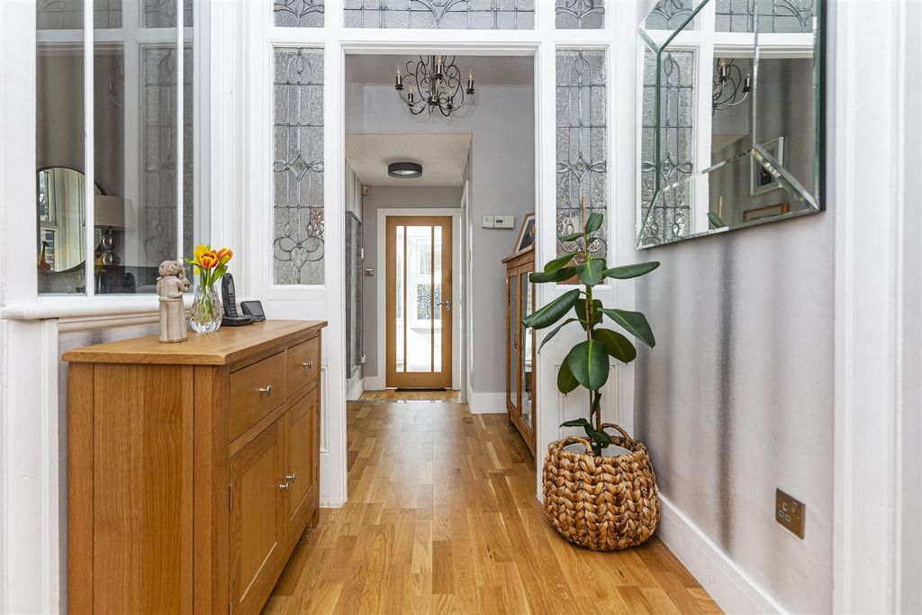Additional image 21 of 4 bed detached house for saleBeaconsfield Road, Clayton, Bradford BD14