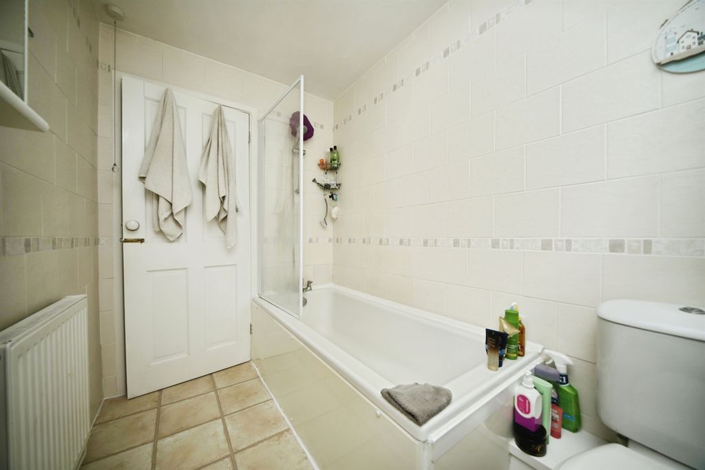 Additional image 8 of 2 bed flat for saleMoots Lane, Bridgwater TA6