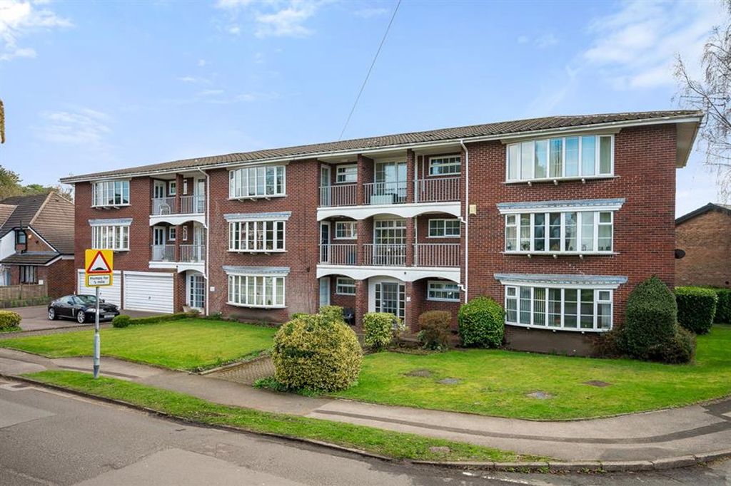 3 bed flat for saleKings Road, Wilmslow SK9