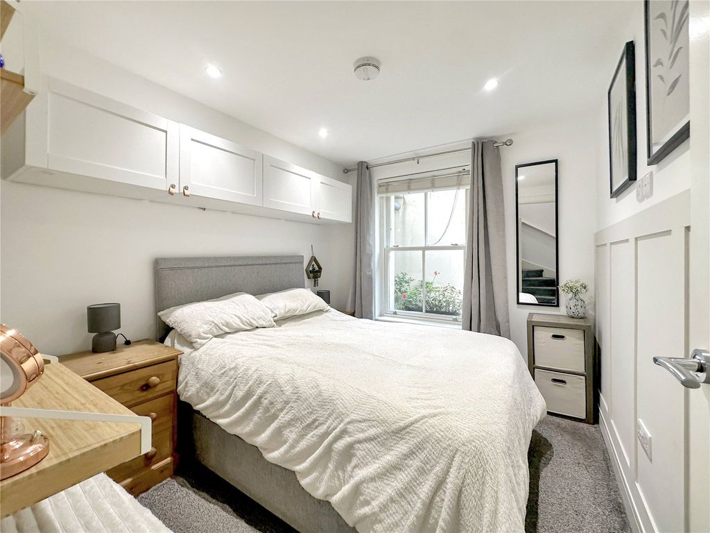 Additional image 10 of 2 bed flat for saleOakfield Street, Blandford Forum, Dorset DT11