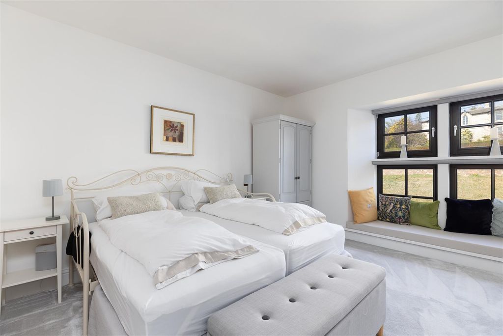 Additional image 10 of 3 bed property for sale14 Old School Apartments, Upper Allan Street, Blairgowrie PH10