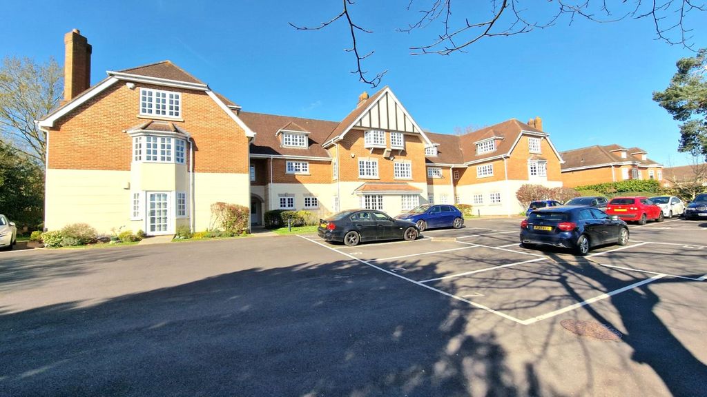 Additional image 12 of 2 bed flat for saleCourtney Place, Terrace Road South, Binfield, Bracknell RG42