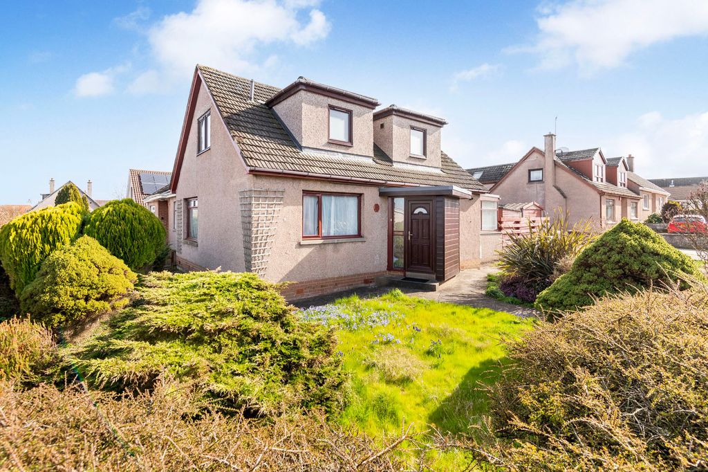 4 bed semi-detached house for saleKilrymont Place, St Andrews KY16