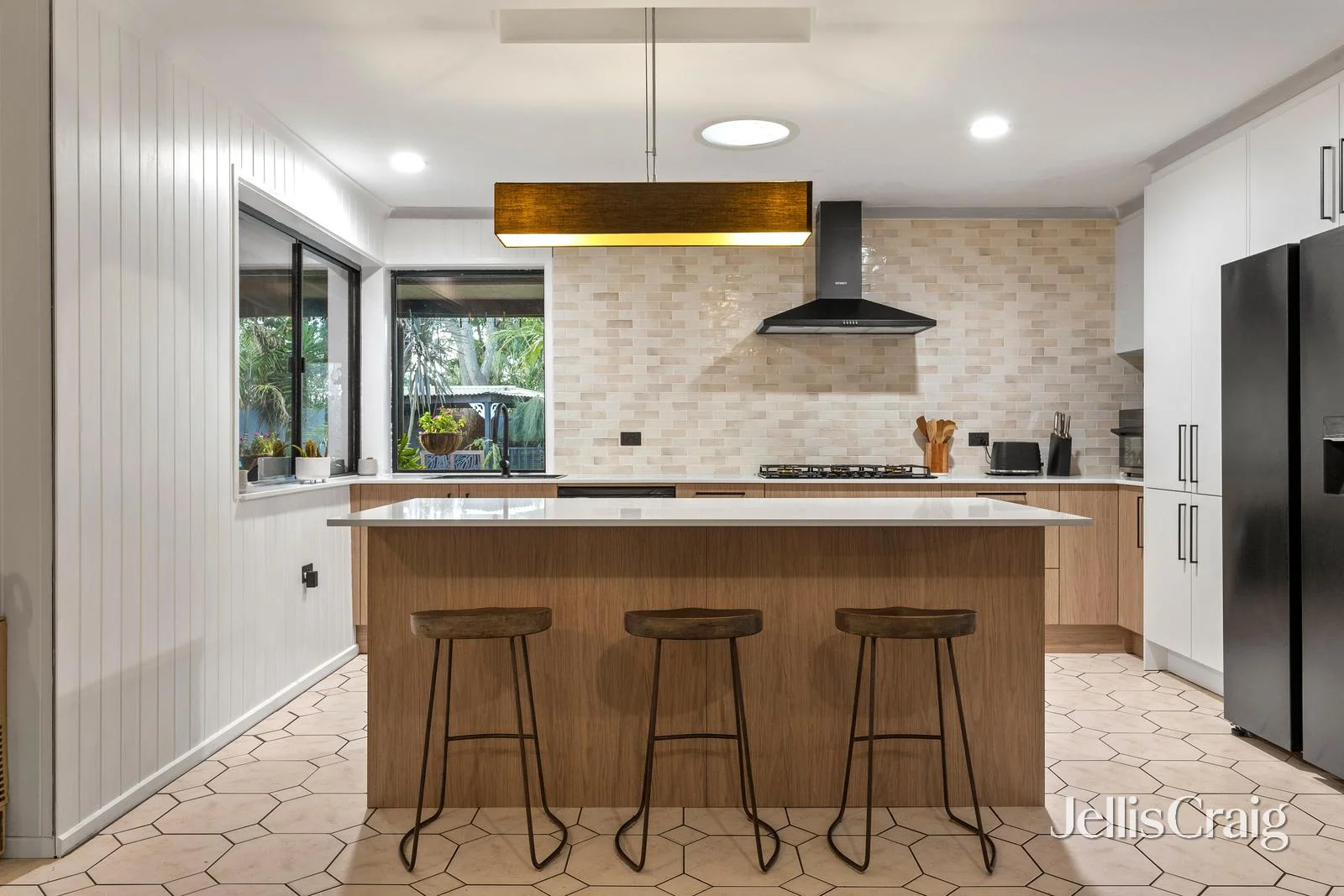 11 Partridge Way, Mooroolbark VIC 3138 photo 3