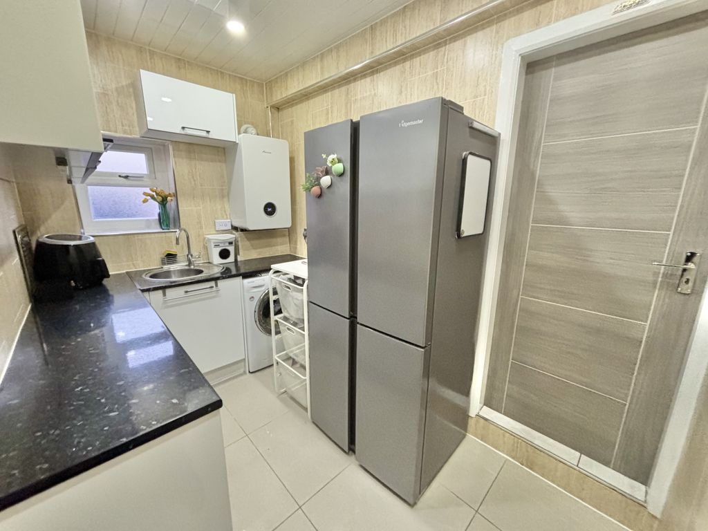 Additional image 11 of 5 bed detached house for saleClifton Drive, South Shore FY4