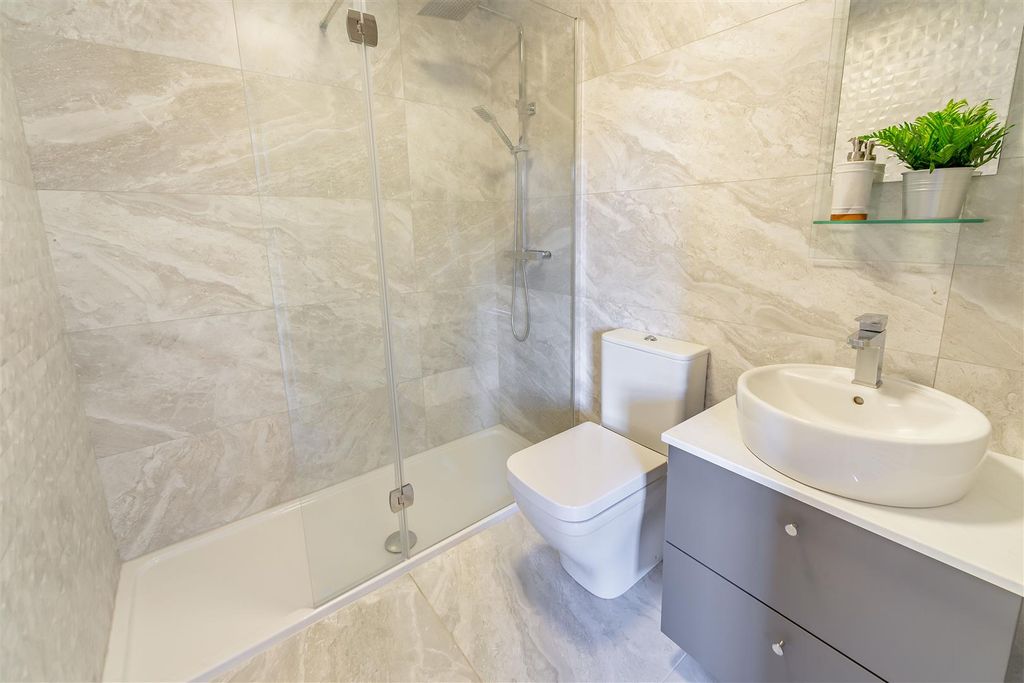 Additional image 35 of 5 bed detached house for saleGrangelea Gardens, Bramcote, Nottingham NG9