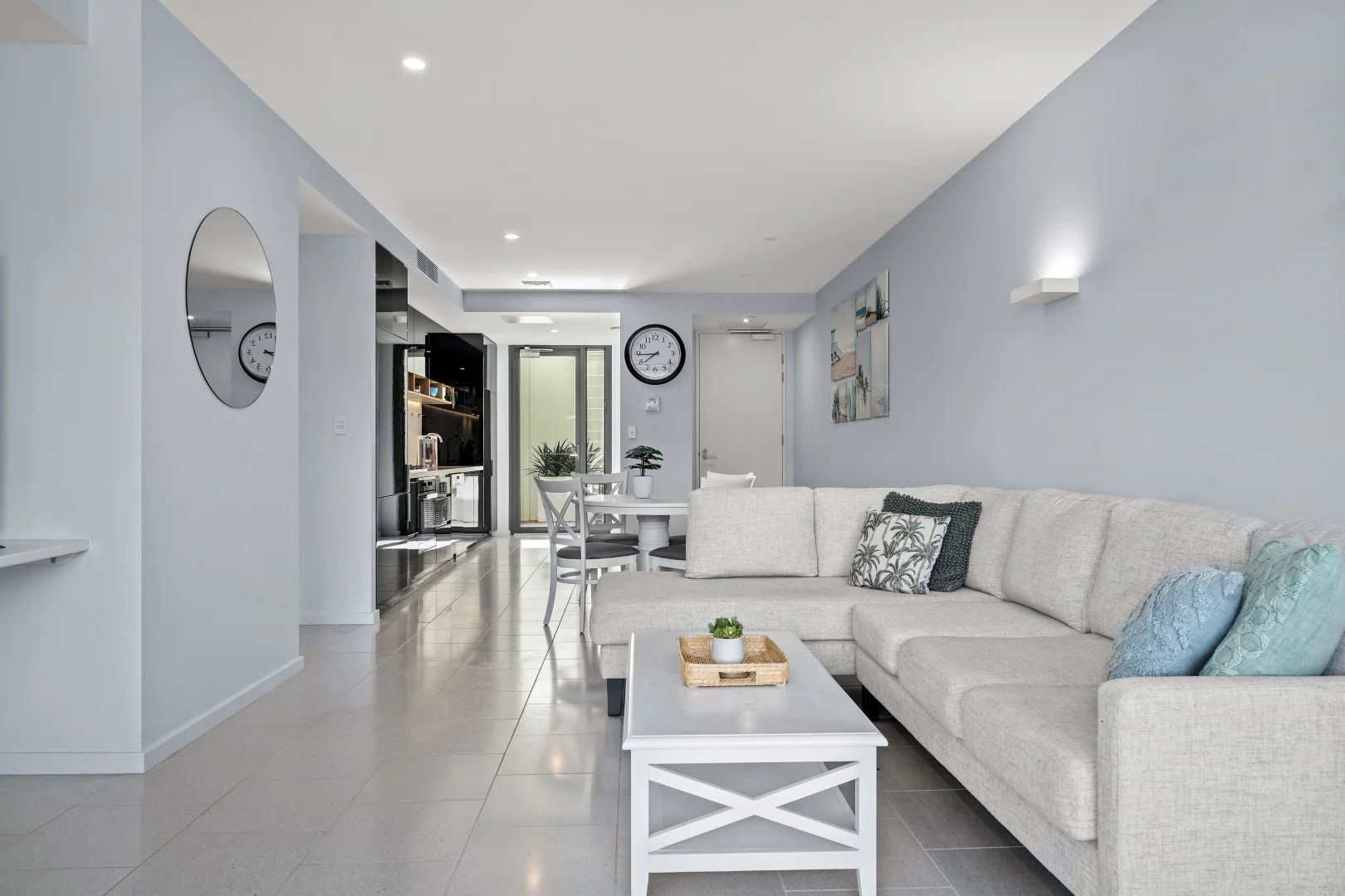 318/6 Pine Tree Lane, Terrigal NSW 2260 photo 3