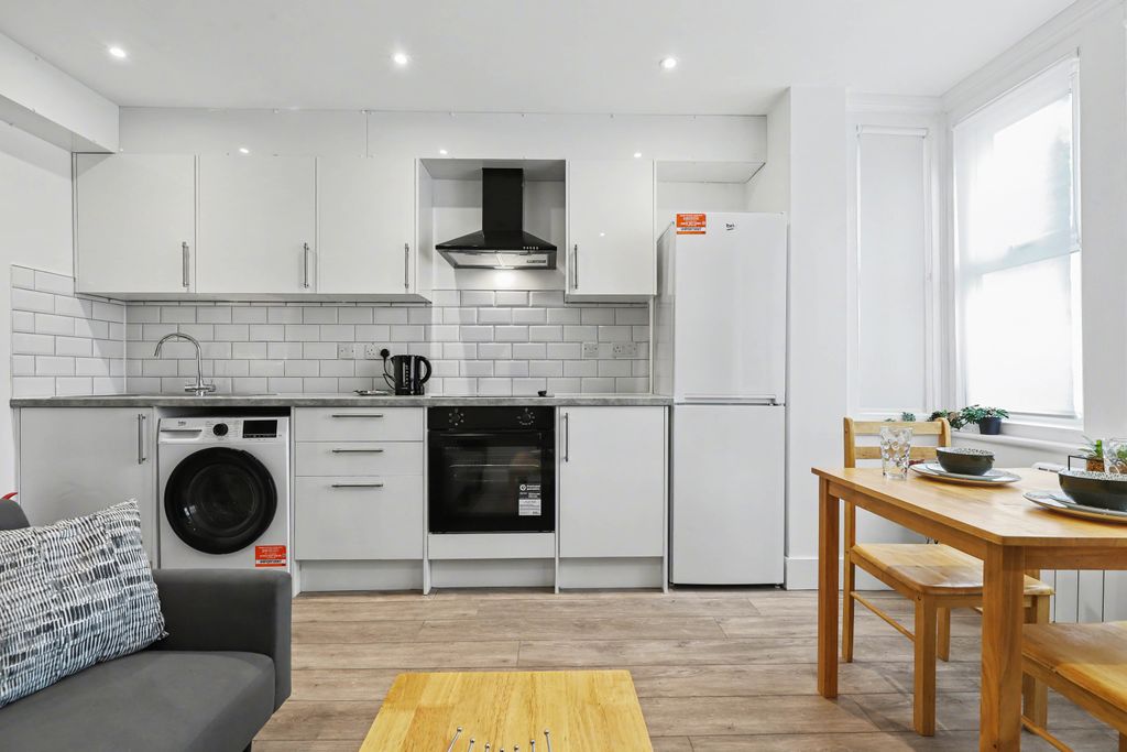 Additional image 3 of 5 bed flat for saleFive Flats, Abingdon Road, Oxford OX1