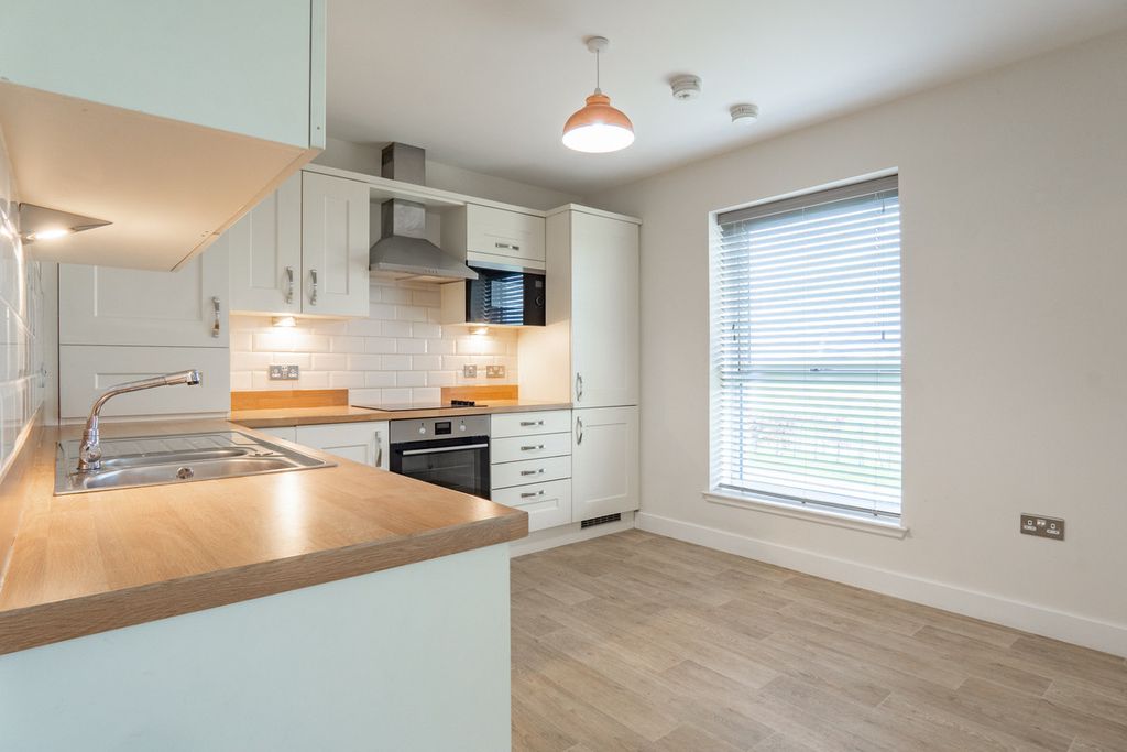 Additional image 4 of 2 bed flat for saleJasmine Drive, Elgin IV30