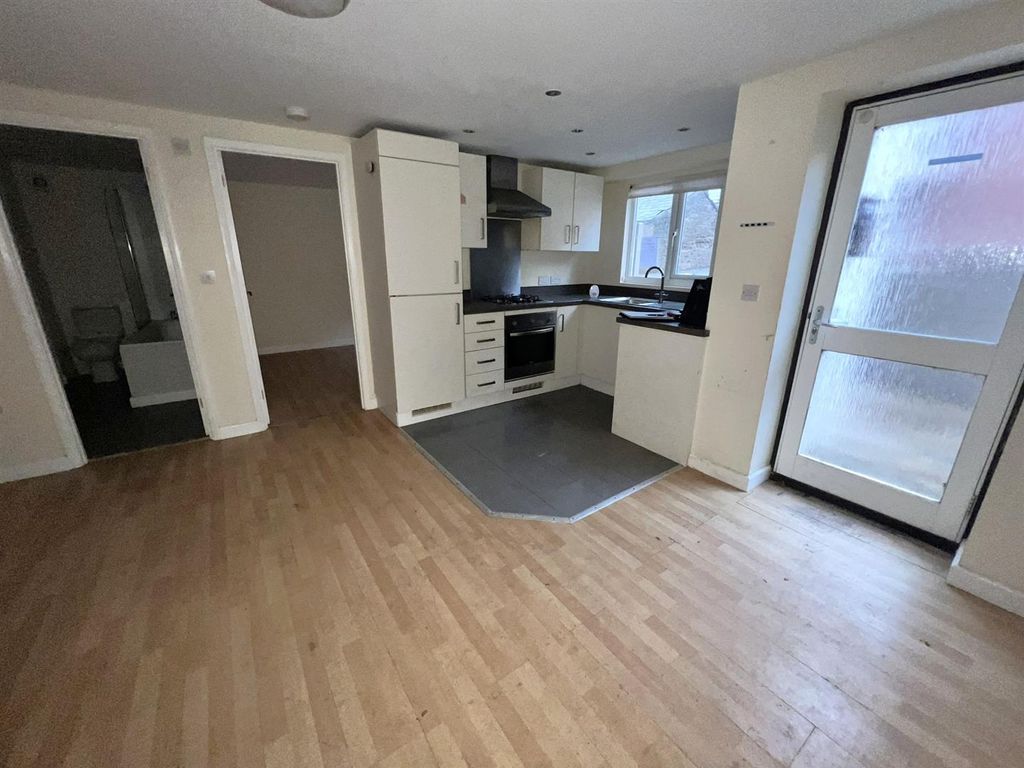 Additional image 2 of 1 bed flat for saleMarket Street, Cinderford GL14