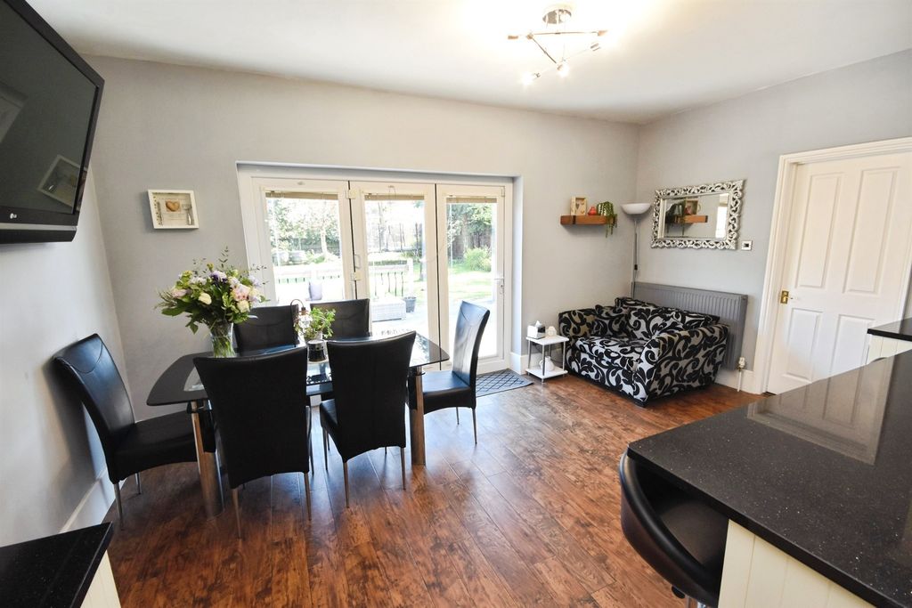 Additional image 8 of 6 bed detached house for saleSt. Peters Close, Braintree CM7