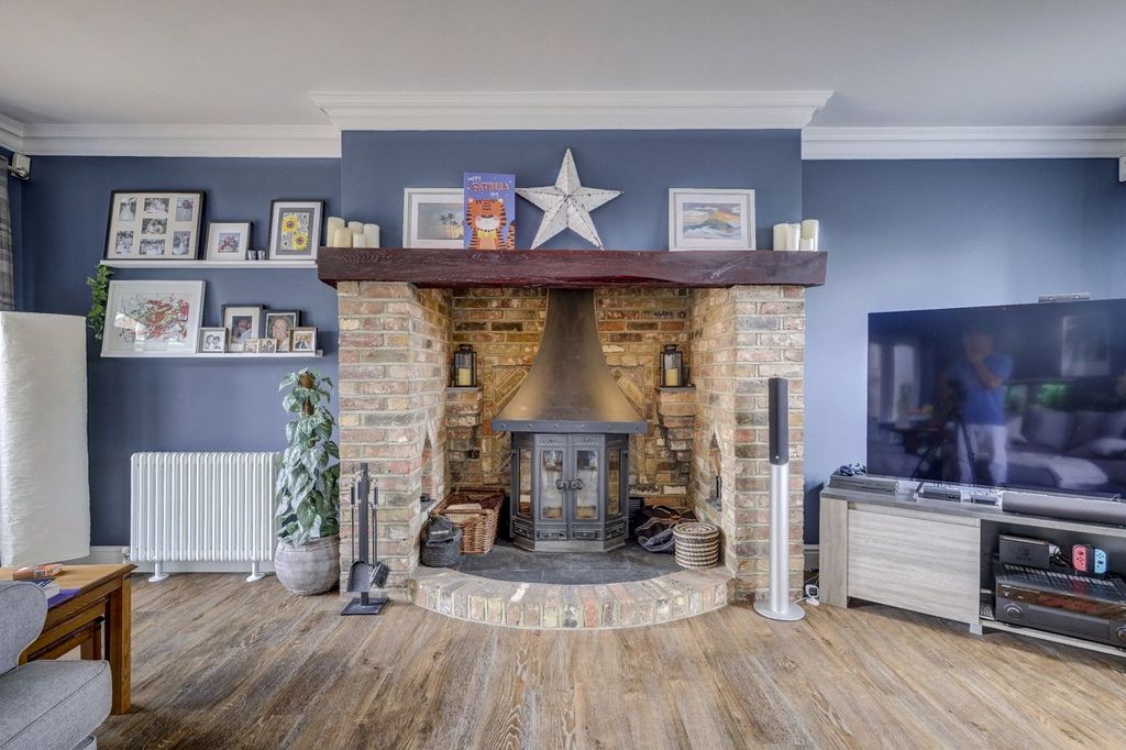 Additional image 9 of 5 bed detached house for saleGosfield Road, Gosfield, Essex CM7