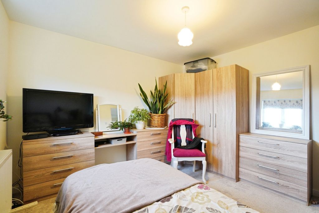 Additional image 8 of 1 bed flat for saleWallace Road, Bodmin, Cornwall PL31