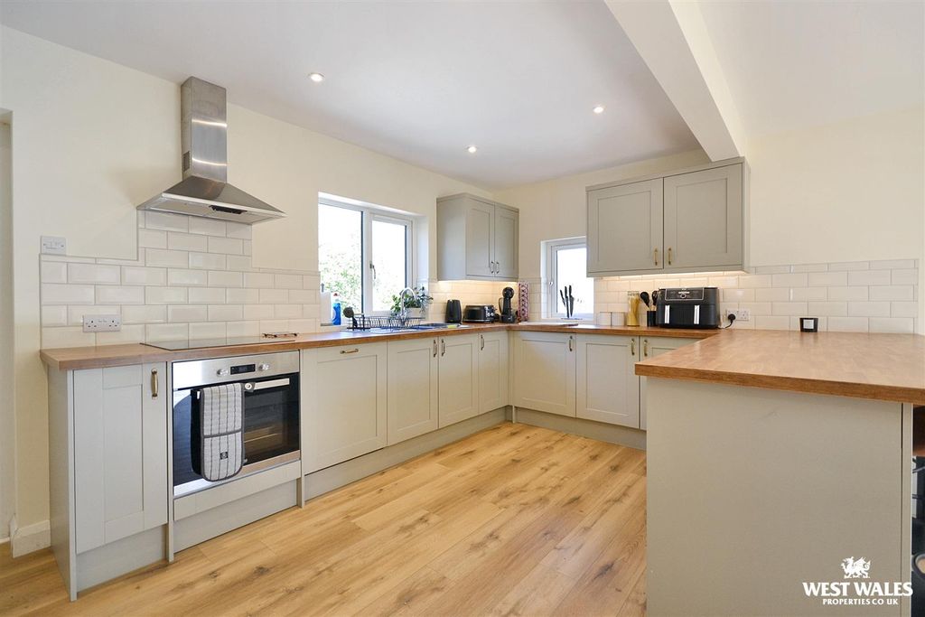 Additional image 4 of 4 bed detached house for saleAbercych, Boncath SA37