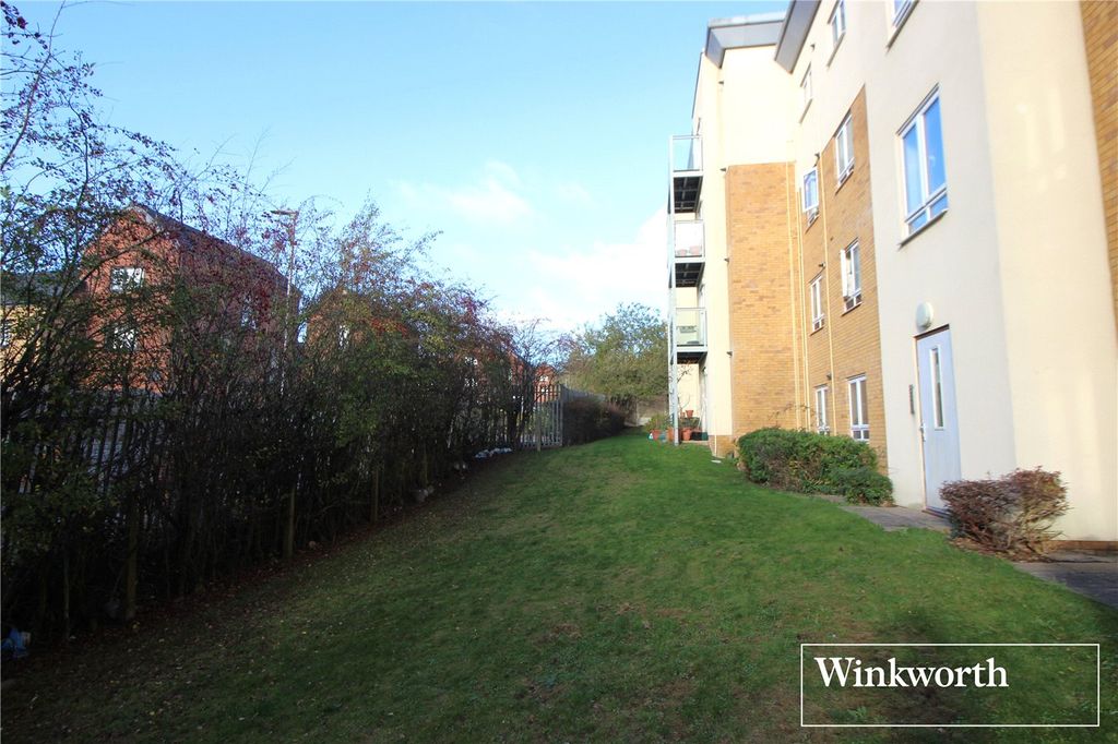 Additional image 9 of 2 bed flat for saleTodd Close, Borehamwood, Hertfordshire WD6