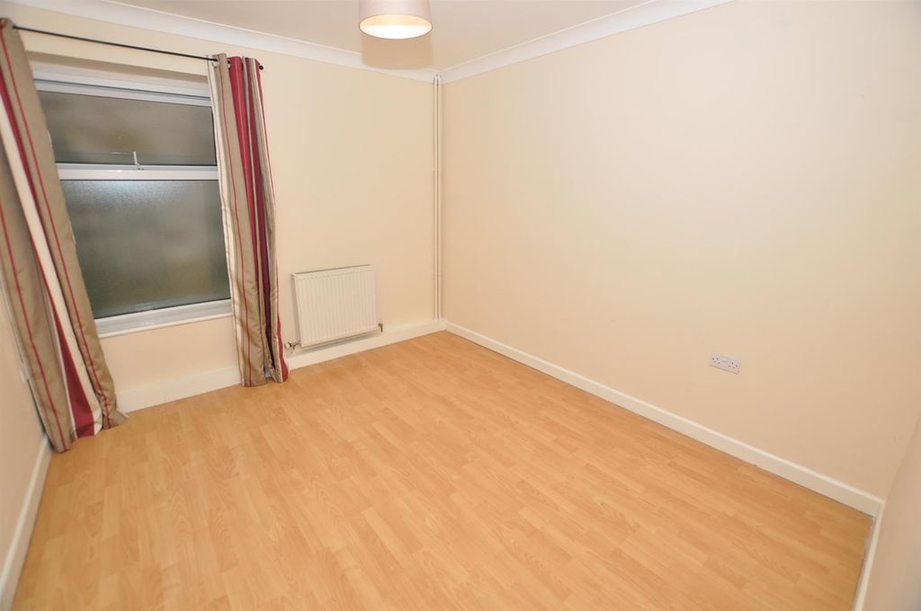 Additional image 7 of 3 bed flat for saleTenby Road, St. Clears, Carmarthen SA33