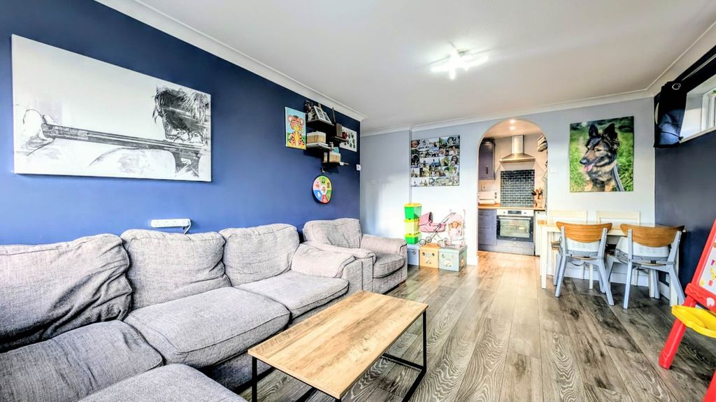 Additional image 2 of 2 bed flat for saleHollybrook Court, Bordon, Hampshire GU35