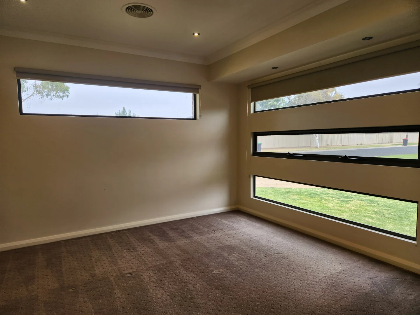 2 Merit Crescent, Swan Hill VIC 3585 photo 5