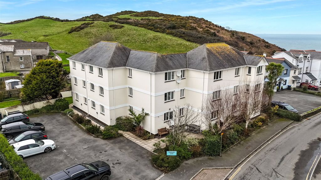 3 bed flat for saleMortehoe, Woolacombe, Devon EX34 photo 3