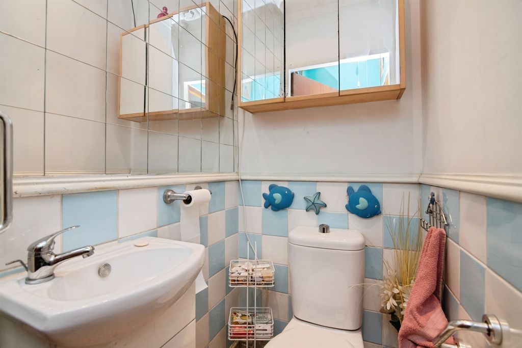 Additional image 17 of 3 bed semi-detached house for saleHigh Street, Pensnett, Brierley Hill DY5