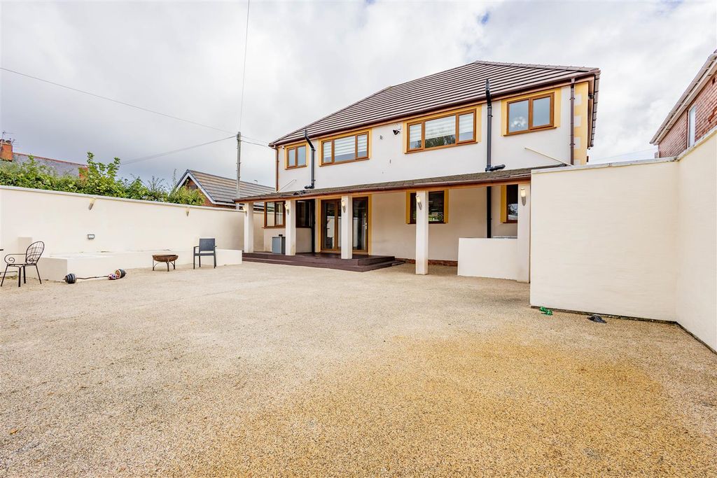 Additional image 27 of 3 bed detached house for saleVicarage Lane, Blackpool FY4