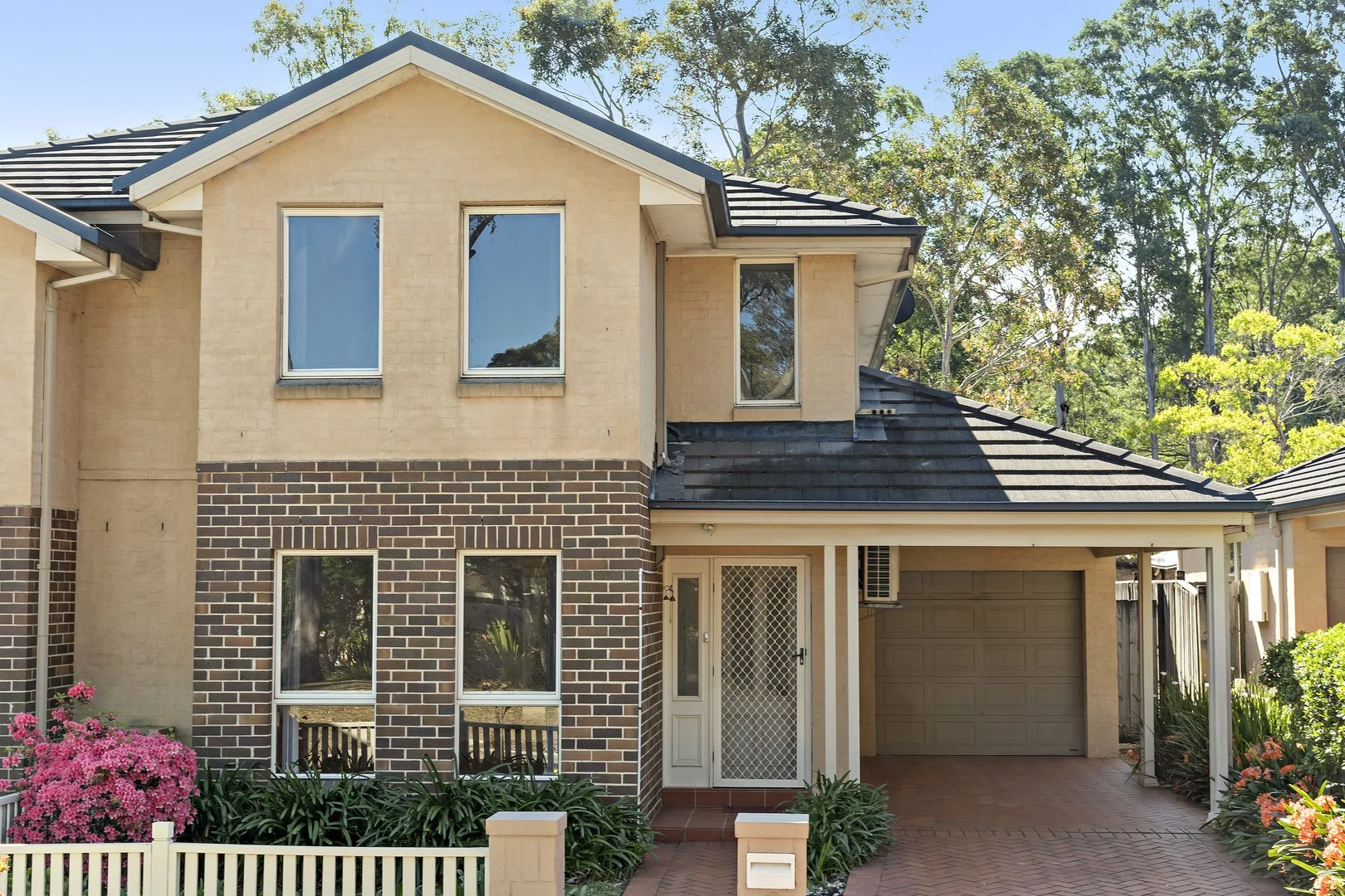 8 GOVERNORS Way, Oatlands NSW 2117