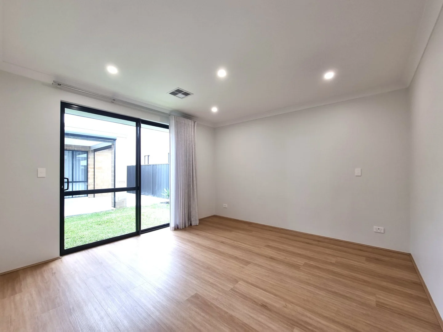 Additional image 16 of 11 Arbutus Street, Treeby WA 6164