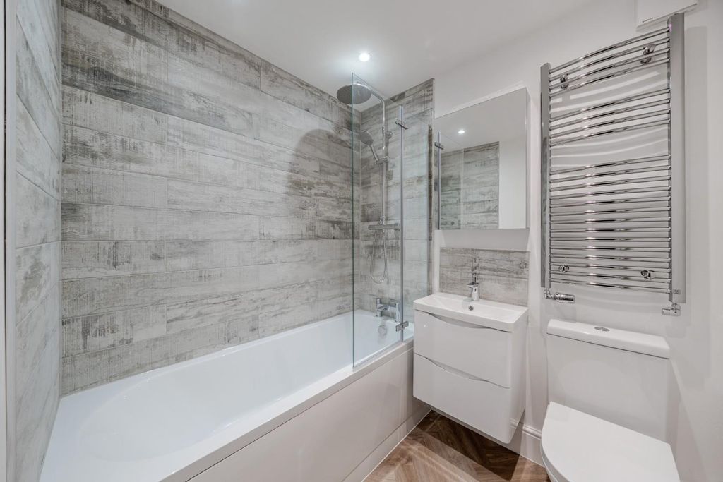Additional image 12 of 2 bed flat for saleCalton Road, Lyncombe, Bath BA2