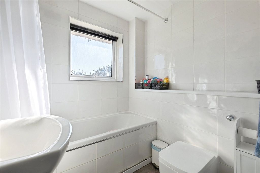Additional image 18 of 3 bed semi-detached house for saleAllens Gate, Brackley, Northamptonshire NN13