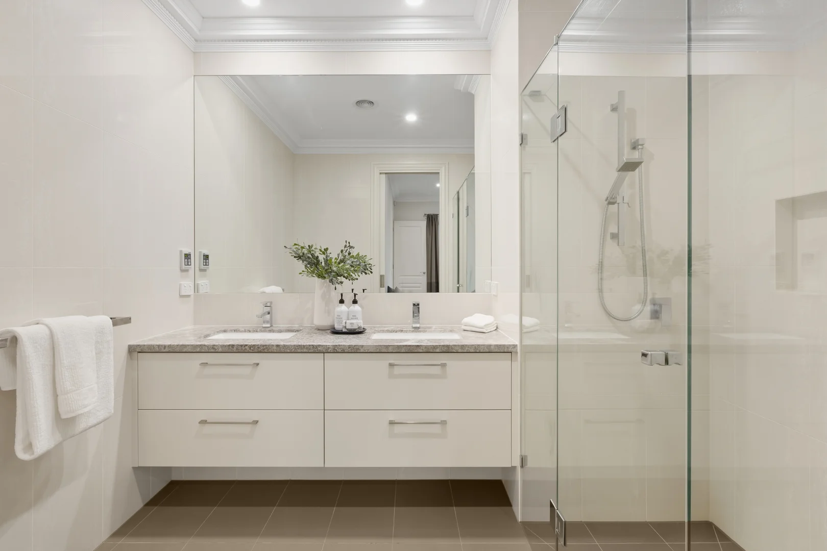 Additional image 9 of 37 Carlyle Way, Malvern East VIC 3145